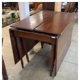 Pennsylvania House Cherry Dropleaf Gateleg Table