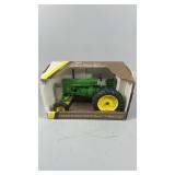 Ertl John Deere 1953 70 Row Crop Tractor