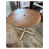 Round Table