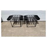 2 Metal Stands