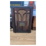 RCA 5T Tombstone Radio