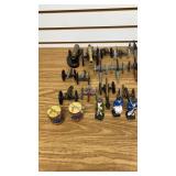 Civil War Cannons and Cast Figures
