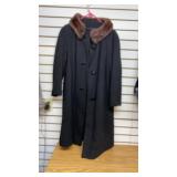Wool Coat with Fur Collar-Unknown size