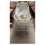 Rolling Baby Bassinet W/Toys