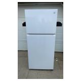 New Kenmore Top Mount Refrigerator White
