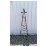 7ï¿½ Tall Metal Yard Decoration