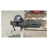 3 1/2" Front Mount Bench Vise