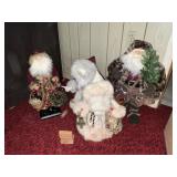 4 Christmas Santas