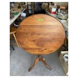 24" Pine Round 3 Leg Wall Table