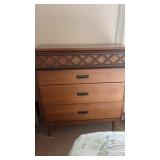4 Drawers Dresser & 9 Drawers Dresser with Mirror