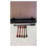 4 -1/2' Torque Sockets and 1/4ï¿½ Torque Wrench