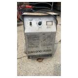 Schumacher 2/40/200 Batter Charger