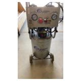 California 10Gal Air Compressor No hose