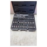 Craftsman 1/4' & 3/8ï¿½ Socket Wrench Set