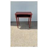 Wood Childrenï¿½s Desk W/Cubby