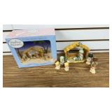 2001 Precious Mom nuts Nativity Set- Mary Missing