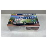 Revell Volkswagen Bus 1:24 Scale