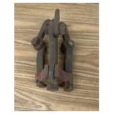 Vintage Puller