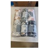 6 Pack Fleece Blankets