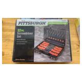 Pittsburgh 32 Pc Screw Driver Set