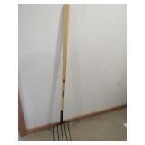 VALLEY 5 TINE PITCH FORK NEW