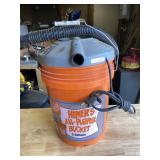 5 Gallon HOme Depot Vaccum Bucket