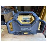 Dewalt 20V Radio and Charger-Works