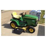 John Deere GT 235 Lawn Mower