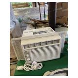 Artic King WIndow Air Conditioning Unit