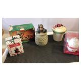 Cookie Jars. Santa Centerpiece