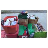 Pallet of Household Items/Crafts