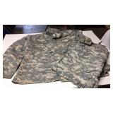 Camo Shirt & Pants Large/Short