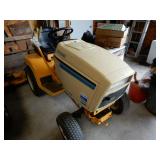 Cub Cadet 1440 Hydrostatic Drive Garden Tractor