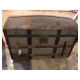 Camel Back Trunk w/ Tray & Leather Straps