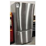 (WI) Vissani Refrigerator (USED)