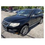 (IL) 2008 Volkswagen Touareg
