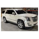 (CA) 2015 Cadillac Escalade