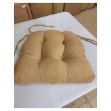 Blazing Needles 16-inch U-shaped Microsuede Chair Cushions (Set of 4)