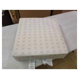 Cushion 21x22x4