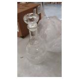 AMERFIST Square 26 oz Twisted Whiskey Decanter with Glass Stopper-Lead Free