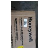Honeywell 14 000 Btu Portable Air Conditioner Dehumidifier Fan - Retails $350.00