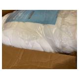e LUXURY extra plush mattress pad