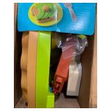 Fisher-Price - Garden to Kitchen, interactive farm-to-kitchen playset for toddlers with music, lights and learning content - multi