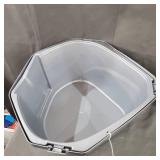 Van Ness Large Corner Enclosed Cat Litter Pan with Odor Door and Zeolite Air Filter by Van Ness