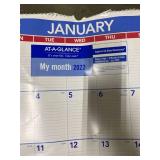 AT A GLANCE Monthly Wall Calendar