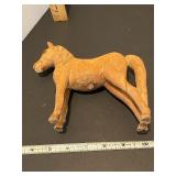 Wood horse/Small vase