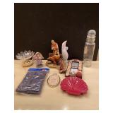 Miscellaneous decor