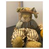 Miscellaneous decor, bunny, flower pot