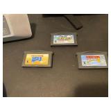Gameboy, Vintage Gameboy, Atari joystick, Catch phrase, SurfLink,