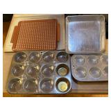 Baking pans
